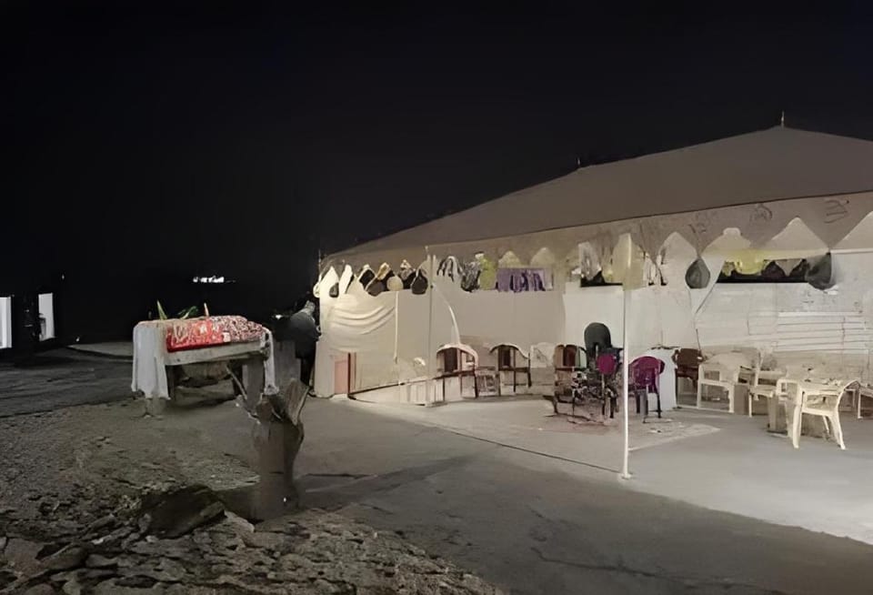 Golden sands desert camp , raisar, bikaner Luxury tent in Rajasthan