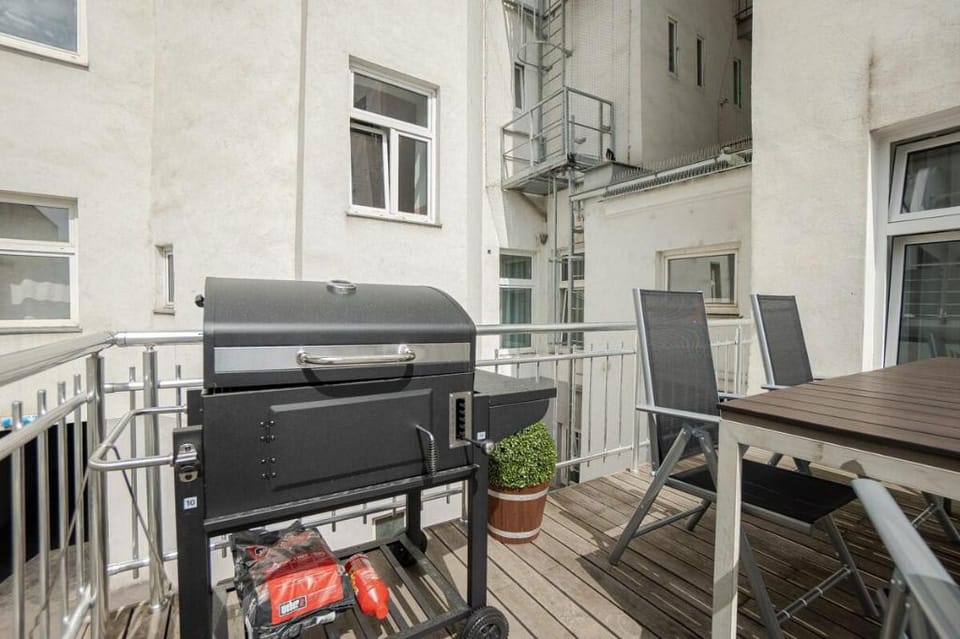 Sunny apartment in Leopoldstad terrace with grill Apartment in Vienna