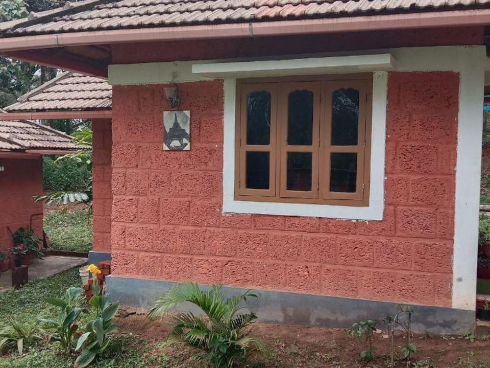Madan Homestay Coorg  Villa in Kerala