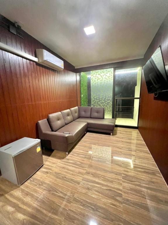 Noree Deluxe Villa in Chon Buri Changwat