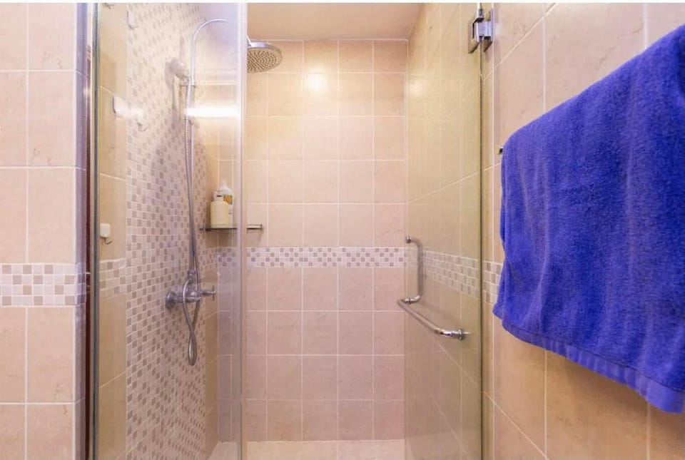 PEACE APT CITY FREE ROOFTOP POOL  33% OFF- 815 Apartment in Ho Chi Minh City