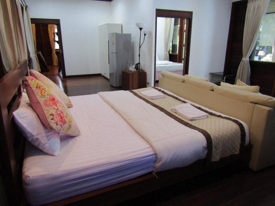 West wonder resort Villa in Thailand