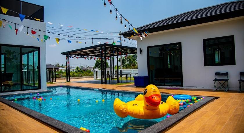 Ken's Pool Villa Villa in Thailand