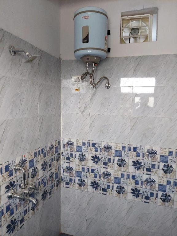Lovely 3 Bedroom apratment in Nirala Nagar Lucknow Apartment in Lucknow