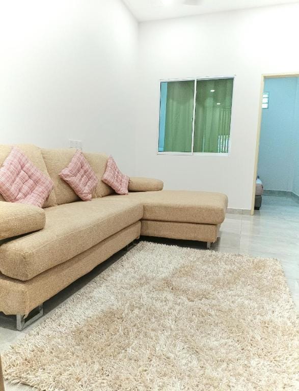 Penang Luxury Homestay Jelutong Georgetown 12Pax  Vacation rental in George Town