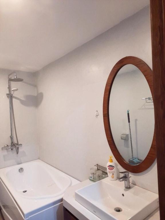 Căn hộ Studio Vip vị trí 5 sao giữa lòng Hà Nội Apartment in Hanoi