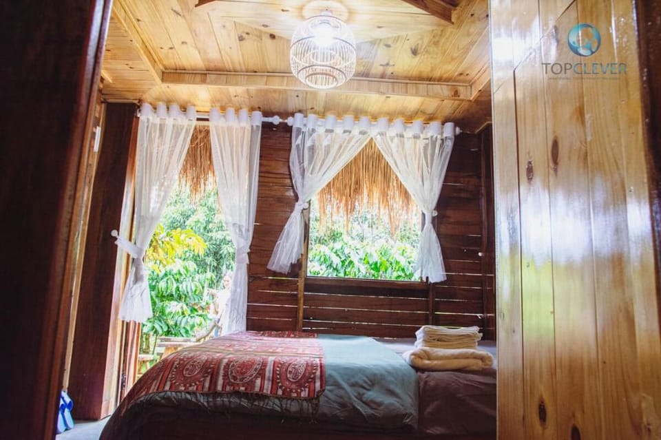 Tree House - Nhà Trên Cây Me Vacation rental in Vietnam