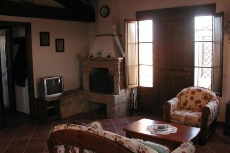 Girasole Country house  Siena crete senesi  Vacation rental in Tuscany