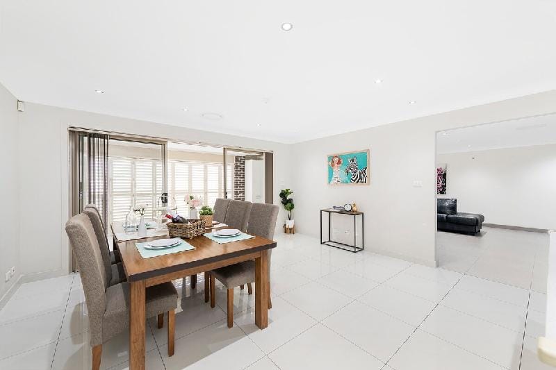 Modern 4Bedroom Spacious House close to Top Ryde Vacation rental in Sydney