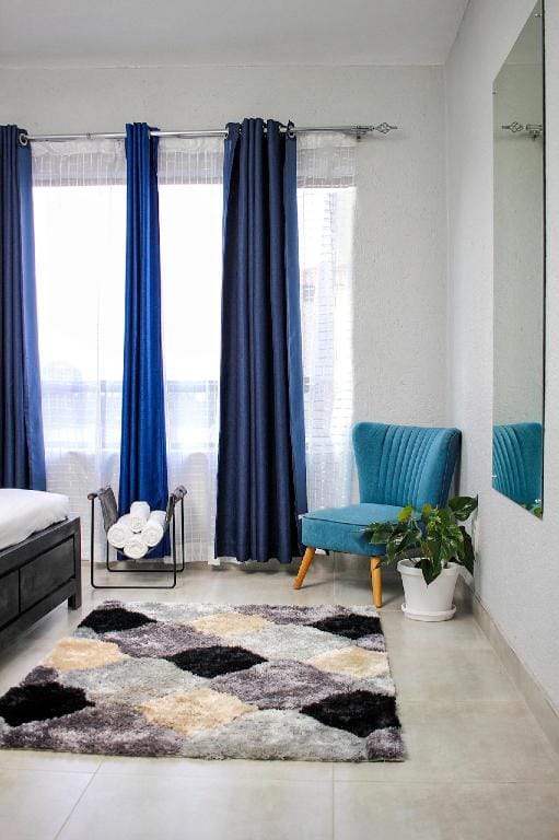 Mills Pad with  2-bedroom Apartment in South Africa
