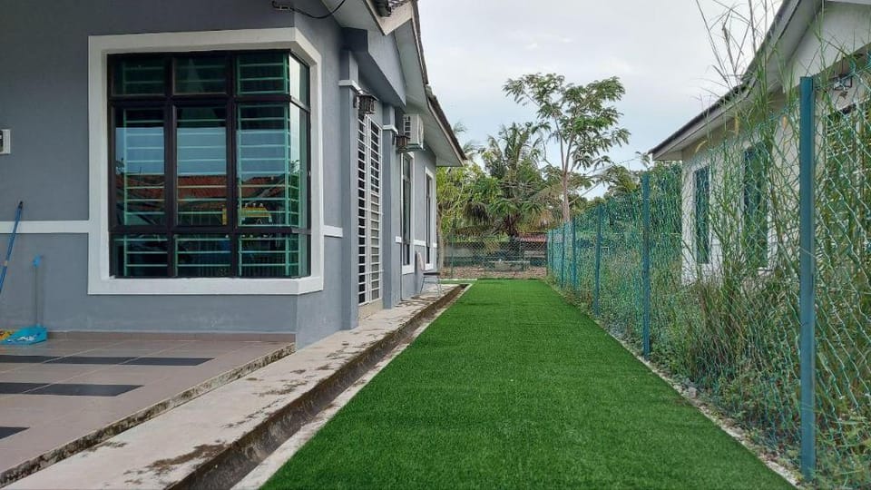 Rilex Inn Melaka Homestay-Semi-D with garden Vacation rental in Malacca