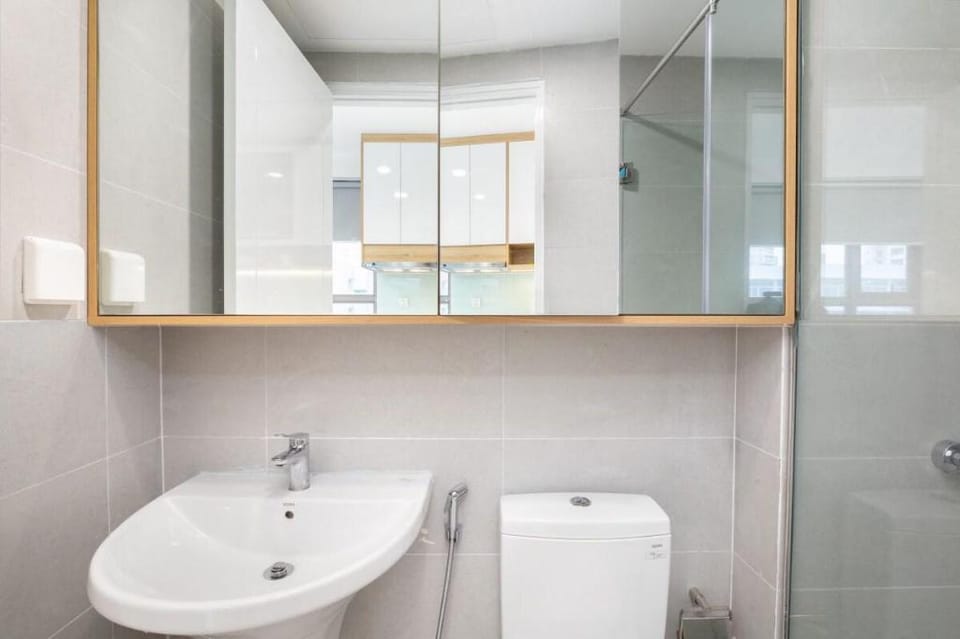 Luxury Millennium Master Quận 4 @ gym, pool ! Apartment in Ho Chi Minh City