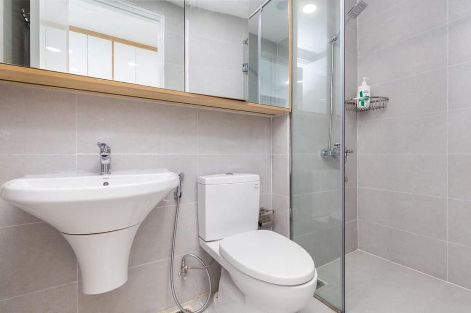 Luxury Millennium Master Quận 4 @ gym, pool ! Apartment in Ho Chi Minh City