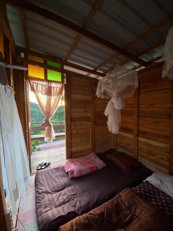 Khaokho Pimphupha Farmstay - Phupha Hut Vacation rental in Laos