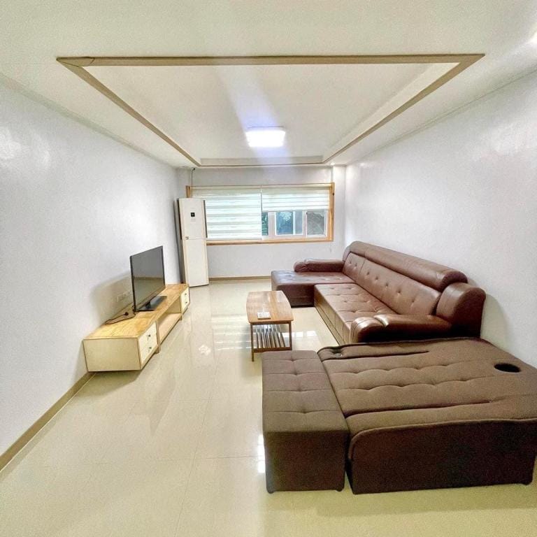 Koregon Condo (3BEDROOMS) Apartment in Angeles