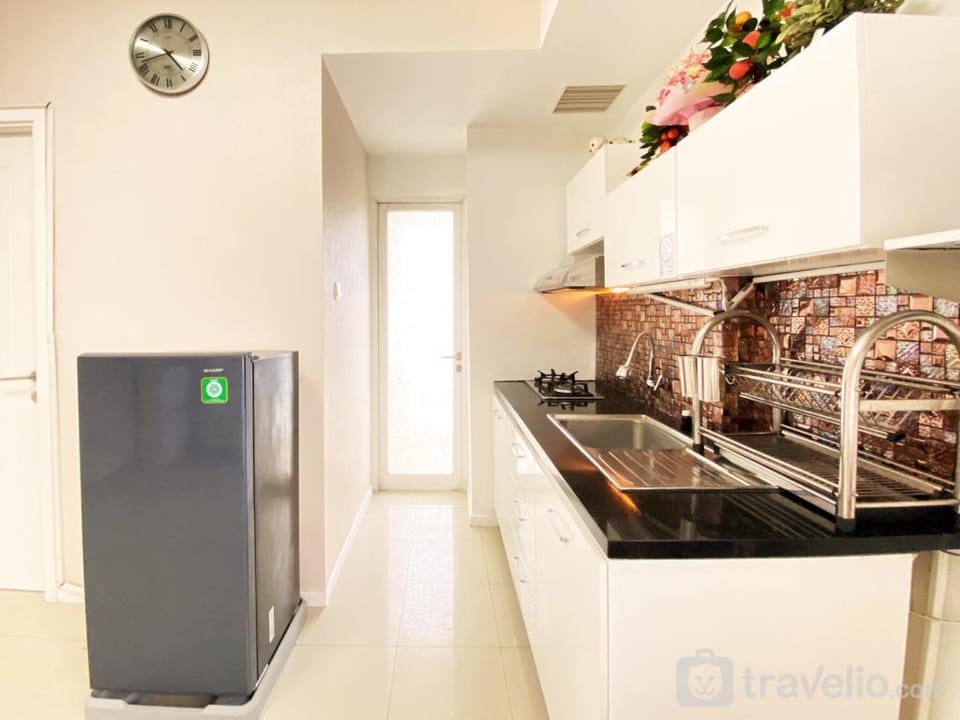 Comfy Modern 2BR Parahyangan Residence By Travelio Apartment in Parongpong