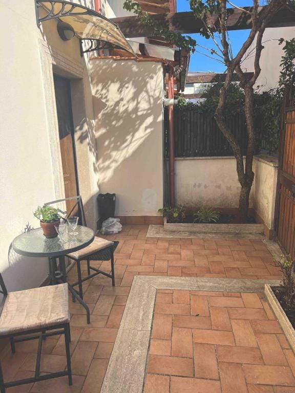 Casa Indipendente Roma centro vicino alla Metro A Vacation rental in Rome