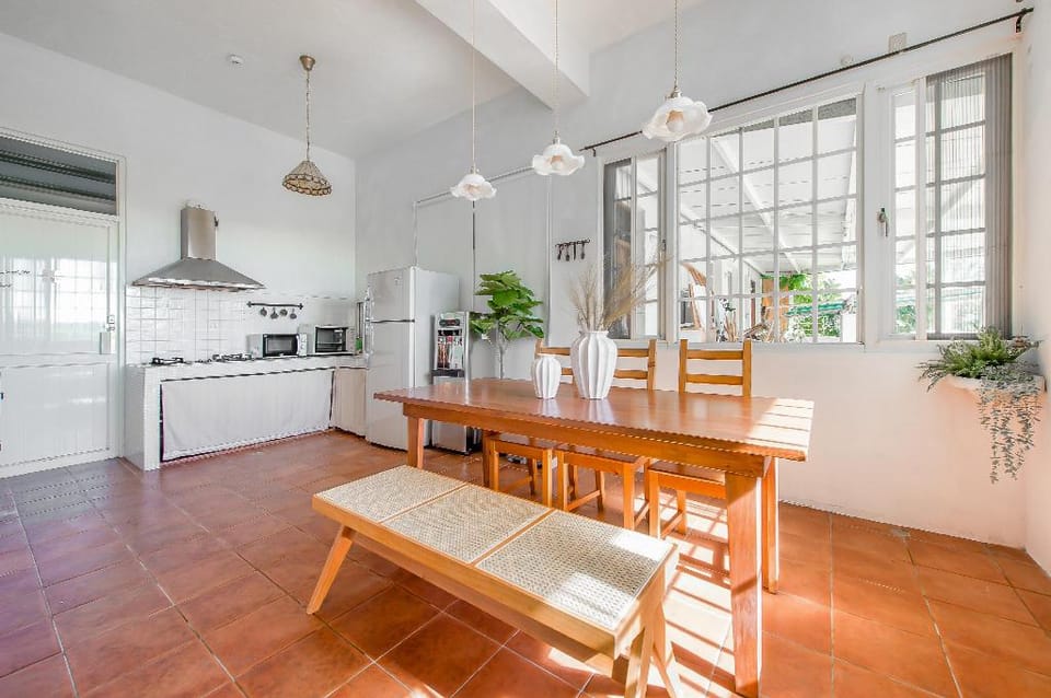 Pet Taitung Homeabout Bed and Breakfast in Taiwan, Province of China