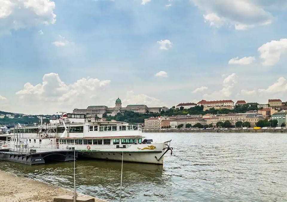 Best location, Next to Váci street and Danube! Apartment in Budapest