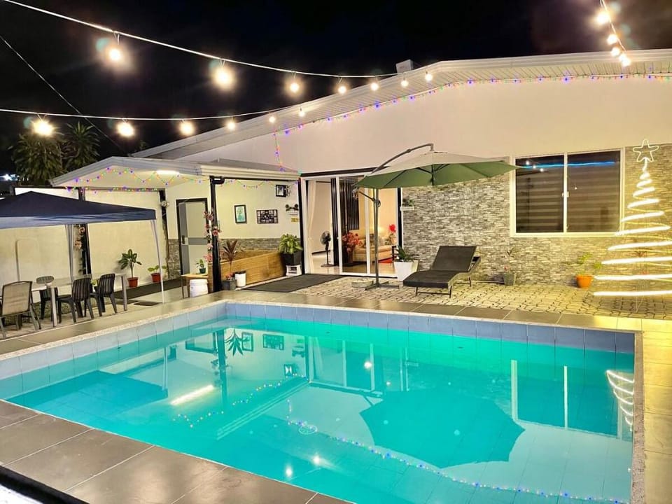 Pool Villa in Angeles near Koreatown - 바비풀빌라 Villa in Angeles