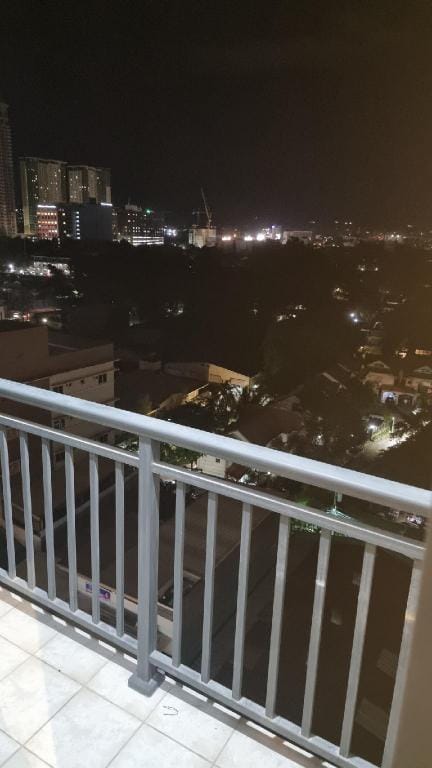 Augustus Studio w/ Balcony, Parking, & WiFi Apartment in Lapu-Lapu City