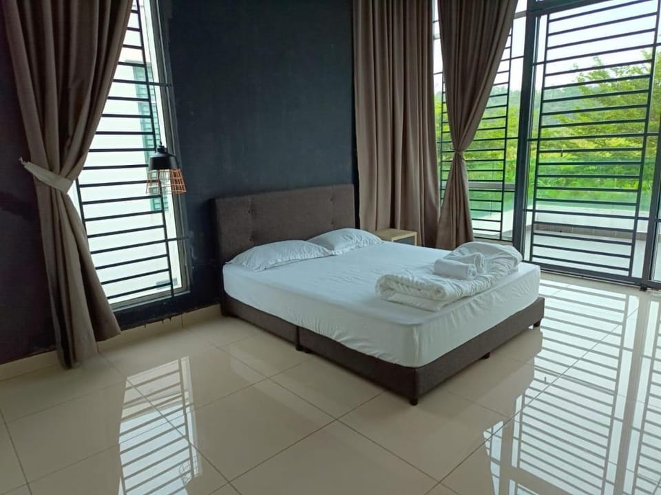 Comfortable House w AC 4 Bedrooms WIFI Desaru Vacation rental in Johor