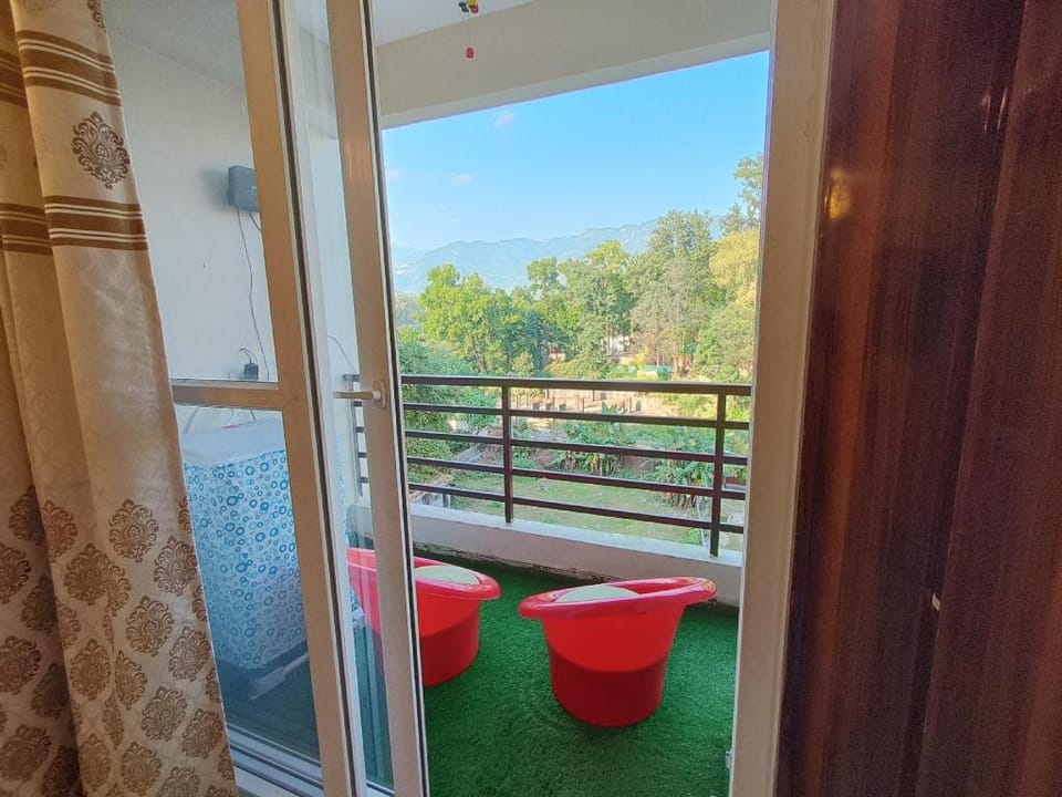 Lemongrass By The Paprika Apartment in Dehradun