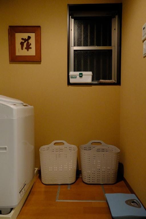 Muji Arashi - 3 minutes walk to the station - Maximum 5 people - Entire house, 1st and 2nd floor Vacation rental in Kyoto