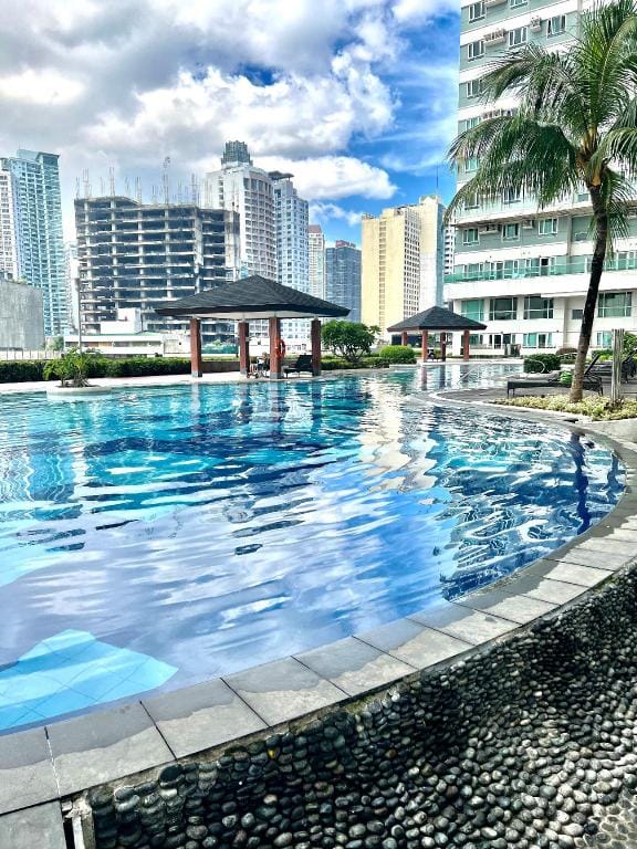 Cozy Condo in Makati Apartment in Pasay