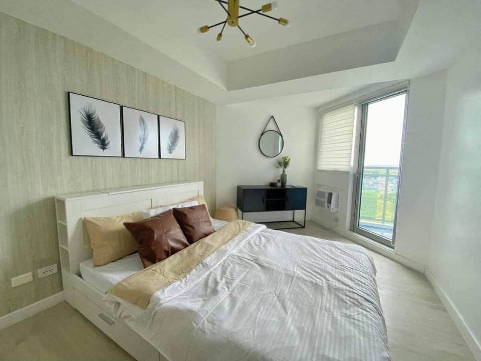 Modern & Minimalist Space @ Azure North+Netflix Vacation rental in Calabarzon