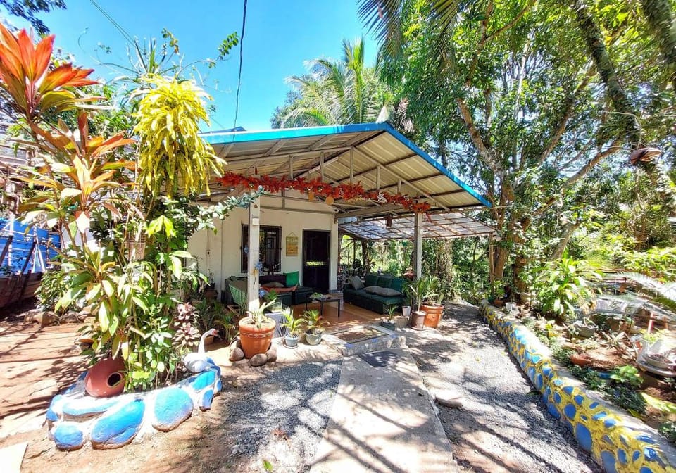 Family Vacation House with Pool Green Scenery Vacation rental in Nasugbu