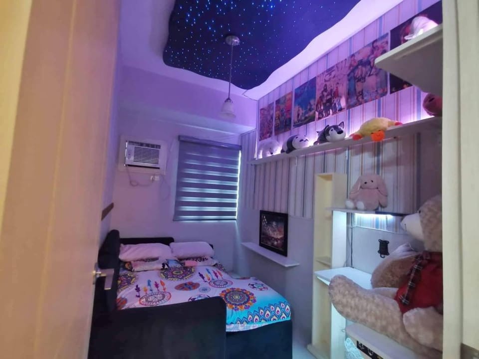 INSTAGRAMMABLE JACUZZI 2 BEDROOM UNIT  Apartment in Quezon City