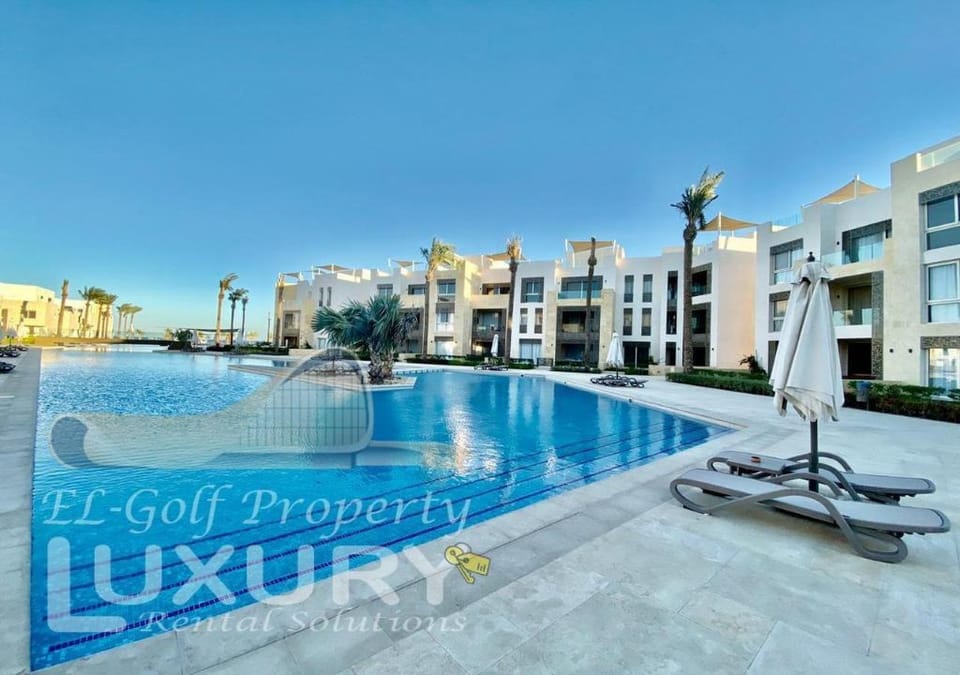 Lovely 2-Bedroom MB312 with a Shared Pool Apartment in Hurghada