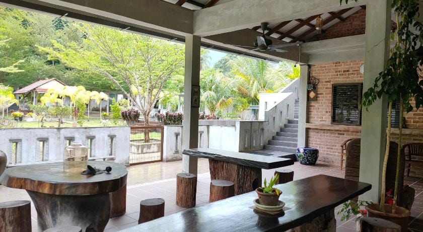 PANGKOR NATURE VIEW HOUSE Vacation rental in Perak