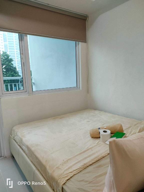 Ronnzel Staycation at Jazz Residence Makati 2 Apartment in Makati