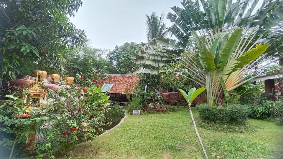 Two-Bedrooms Family-Suit Villa in Krong Battambang