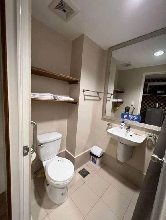 Sunvida Tower 8th floor across SM City Cebu Apartment in Lapu-Lapu City