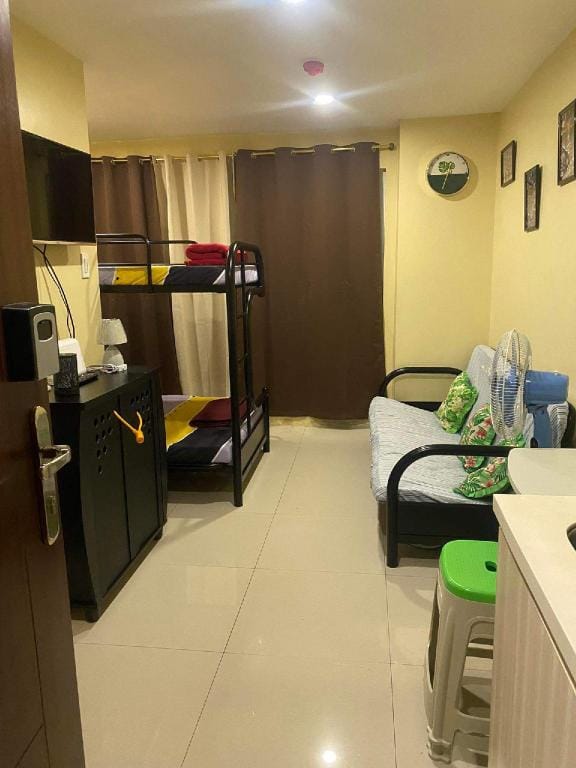TRIPLE E CONDOTEL Vacation rental in Baguio