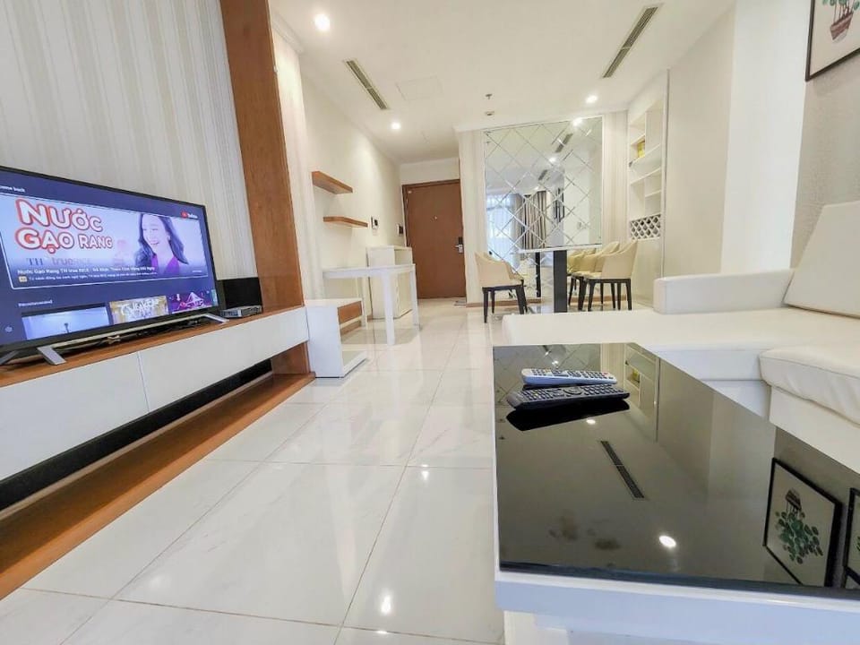 Landmark 2br Vinhomes Central Park Apartment in Ho Chi Minh City