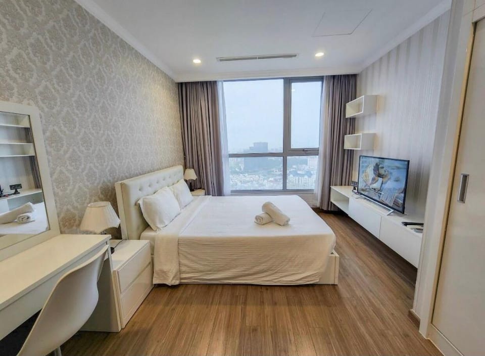 Landmark 2br Vinhomes Central Park Apartment in Ho Chi Minh City
