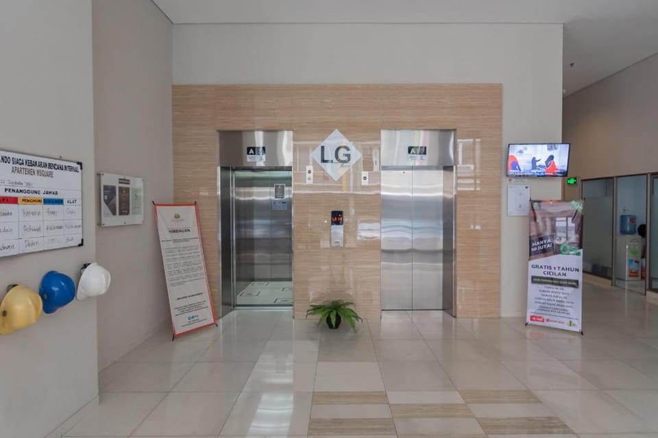RedLiving Apartemen Mekarwangi Square - M Express Hotel in Bandung