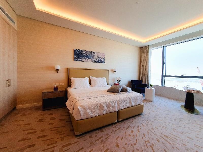Stunning studio Apartment palm tower in palm Apartment in Dubai