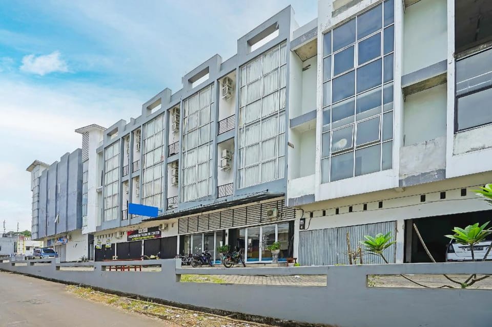 OYO 91742 Ivy Hotel Hotel in Indonesia