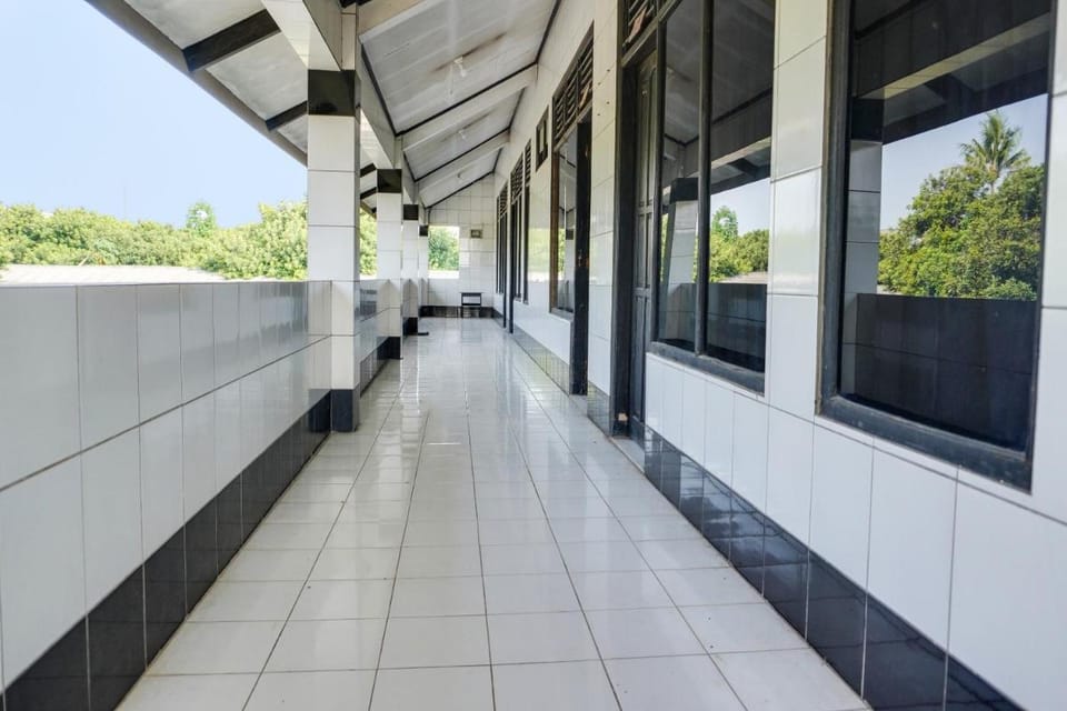 SPOT ON 91797 Mutiara Guest House Hotel in West Java