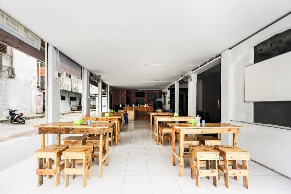Hotel O Solo Baru Homestay Syariah Hotel in Riau Islands, Indonesia
