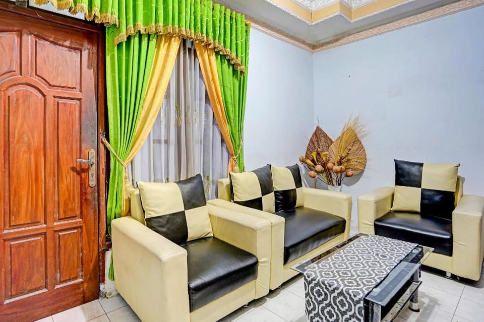 Hotel O Kost Umik Sidoarjo Syariah Hotel in East Java