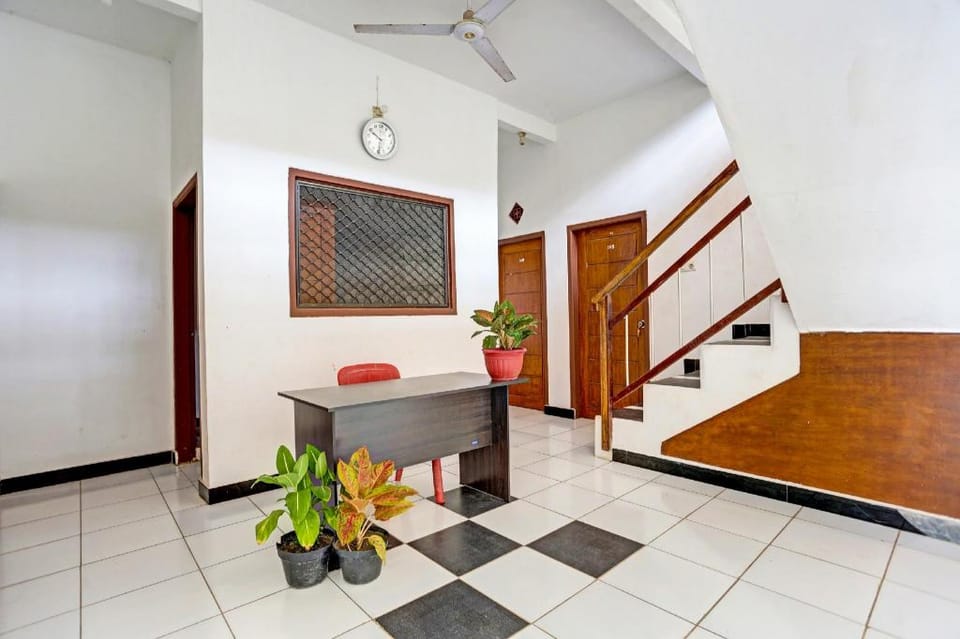 OYO 91773 Ab Homestay Hotel in East Java