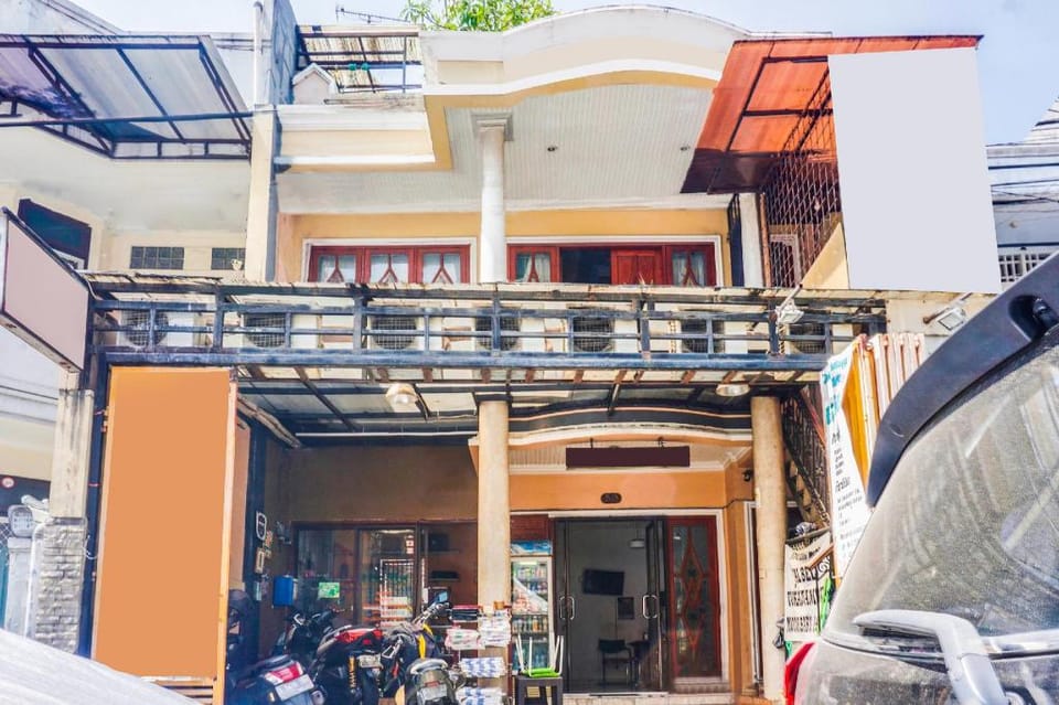 OYO 91754 Wisma Tiqita Syariah Near Pasar Tanah Abang Hotel in Jakarta