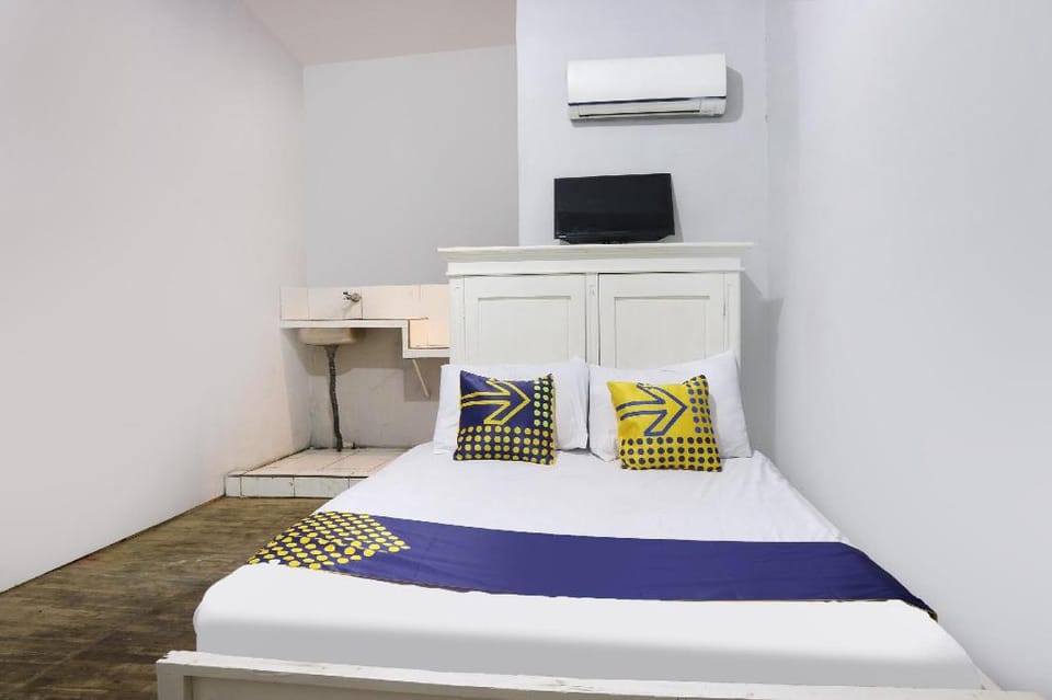 SPOT ON 91765 Kaiku Guest House Hotel in West Java