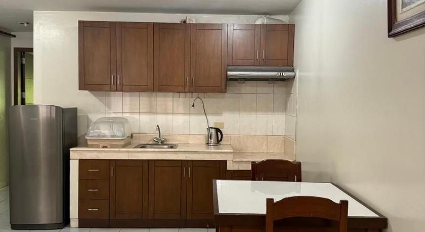 Joyce Apartelle San Juan Hotel in Mandaluyong